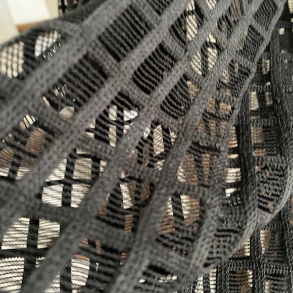 Black Lightweight Open Weave Jacket W/Ruffles Size Large EUC! - Picture 5 of 9